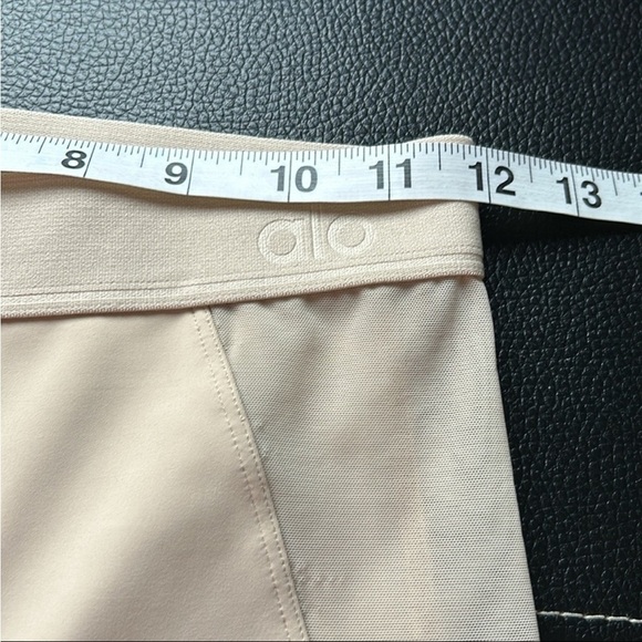 ALO Airlift High Waist Ballet Dream Legging Mesh Side Panel Performance Cream XS - Picture 12 of 13